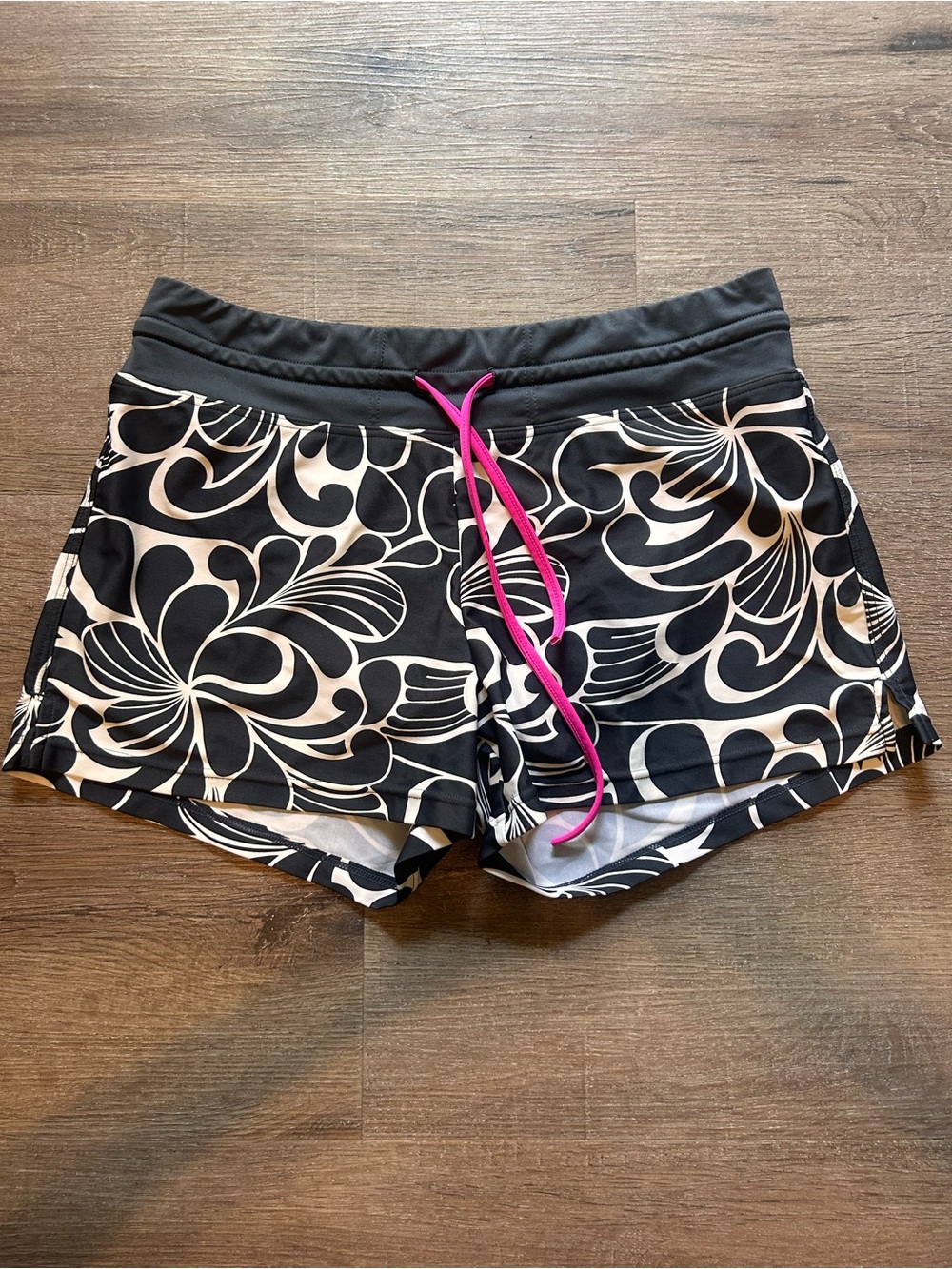 Athleta Womens Swim Boardshorts Size S Black White Floral Pink Drawstring